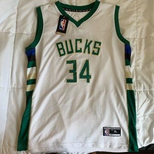 Milwaukee bucks jersey 34